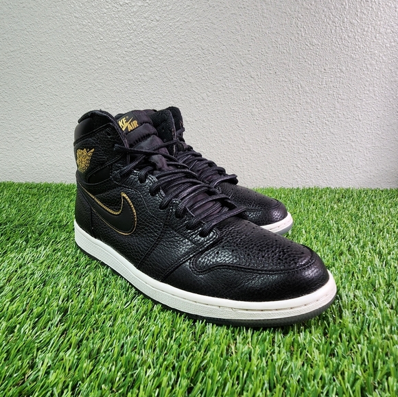 Nike Air Jordan 1 Retro High OG City of Flight Sneakers, Black/Gold, Size 11.5 - Picture 5 of 10